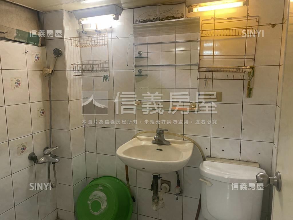 國泰街小資公寓房屋室內格局與周邊環境