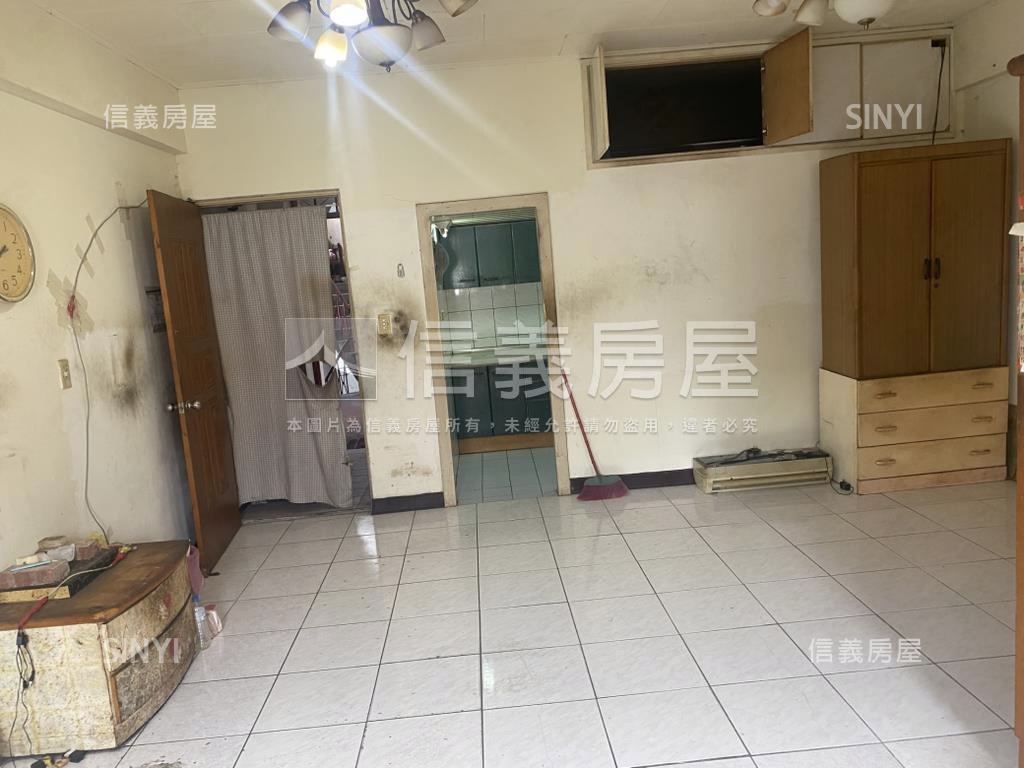國泰街小資公寓房屋室內格局與周邊環境