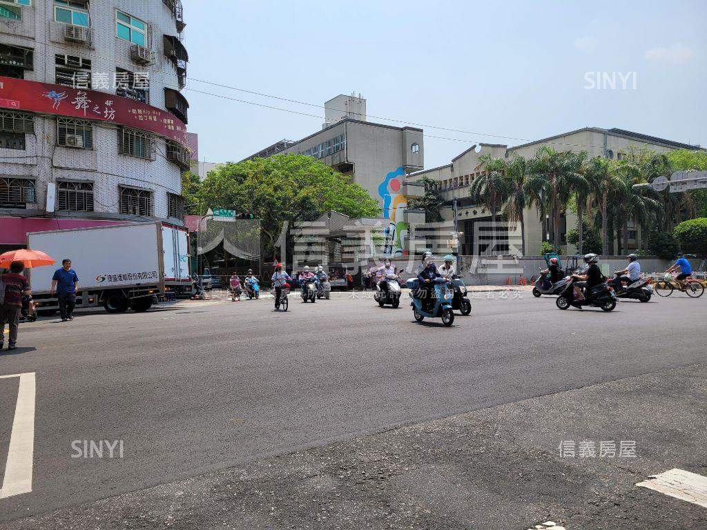 力行超值金店面房屋室內格局與周邊環境