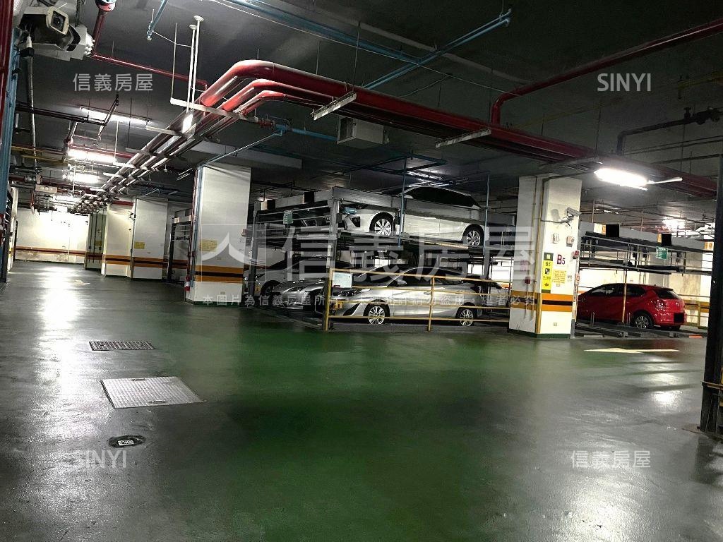 鎮金殿划算車位房屋室內格局與周邊環境