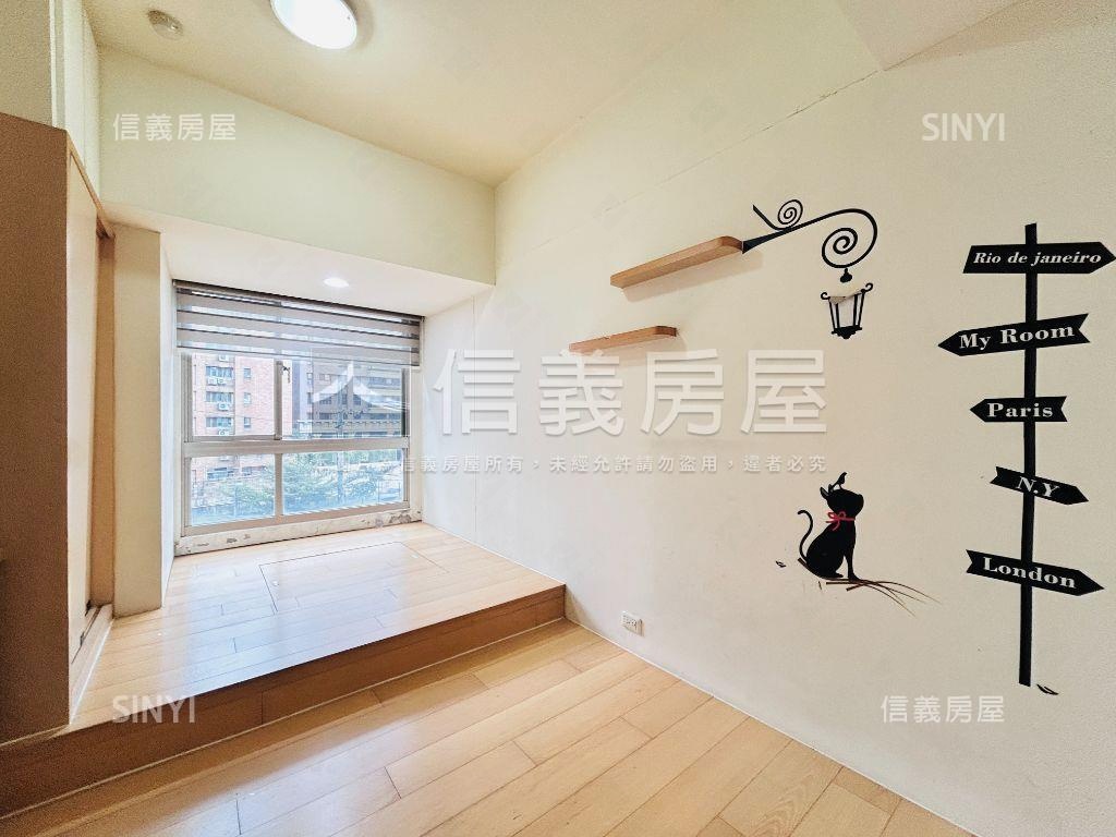 當代藝術三房車位房屋室內格局與周邊環境