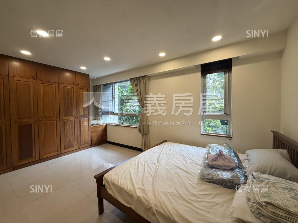 極美美宅四改三＋坡平車位房屋室內格局與周邊環境