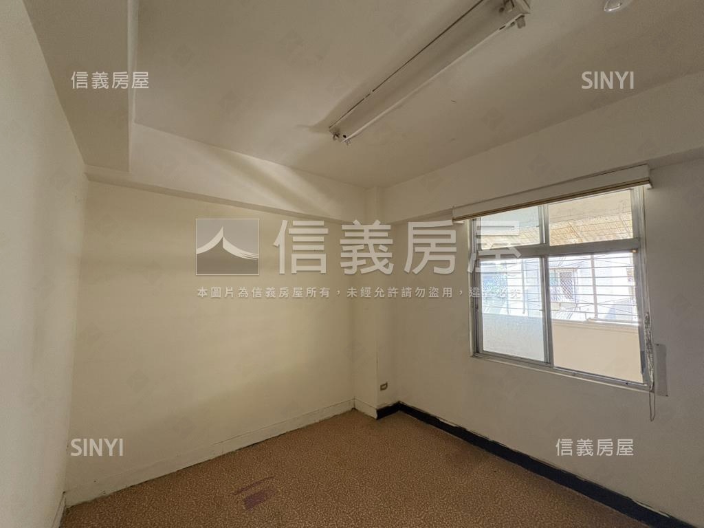 後山埤捷運稀有電梯３房房屋室內格局與周邊環境