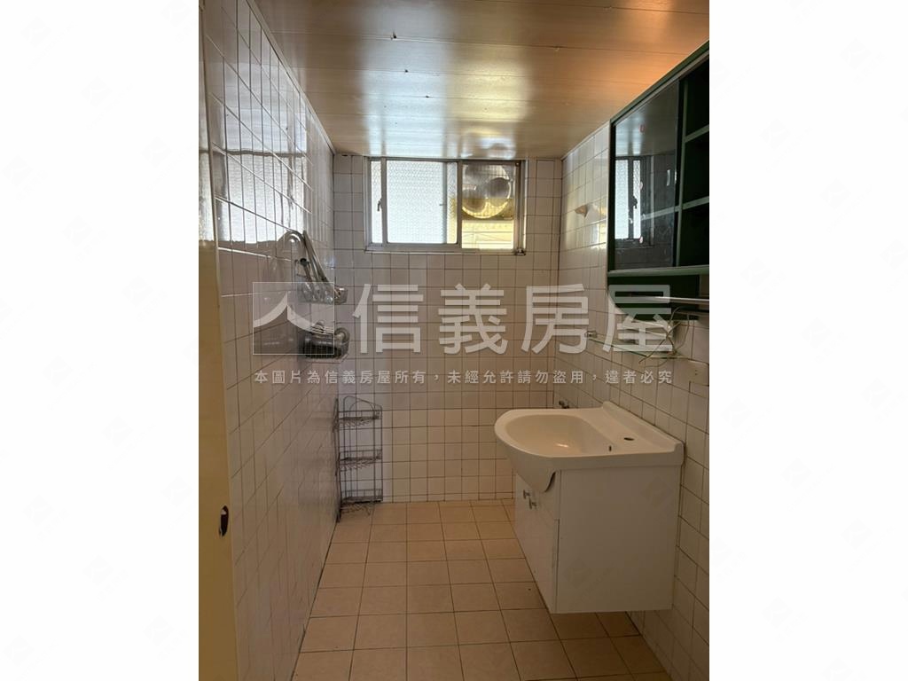 後山埤捷運稀有電梯３房房屋室內格局與周邊環境