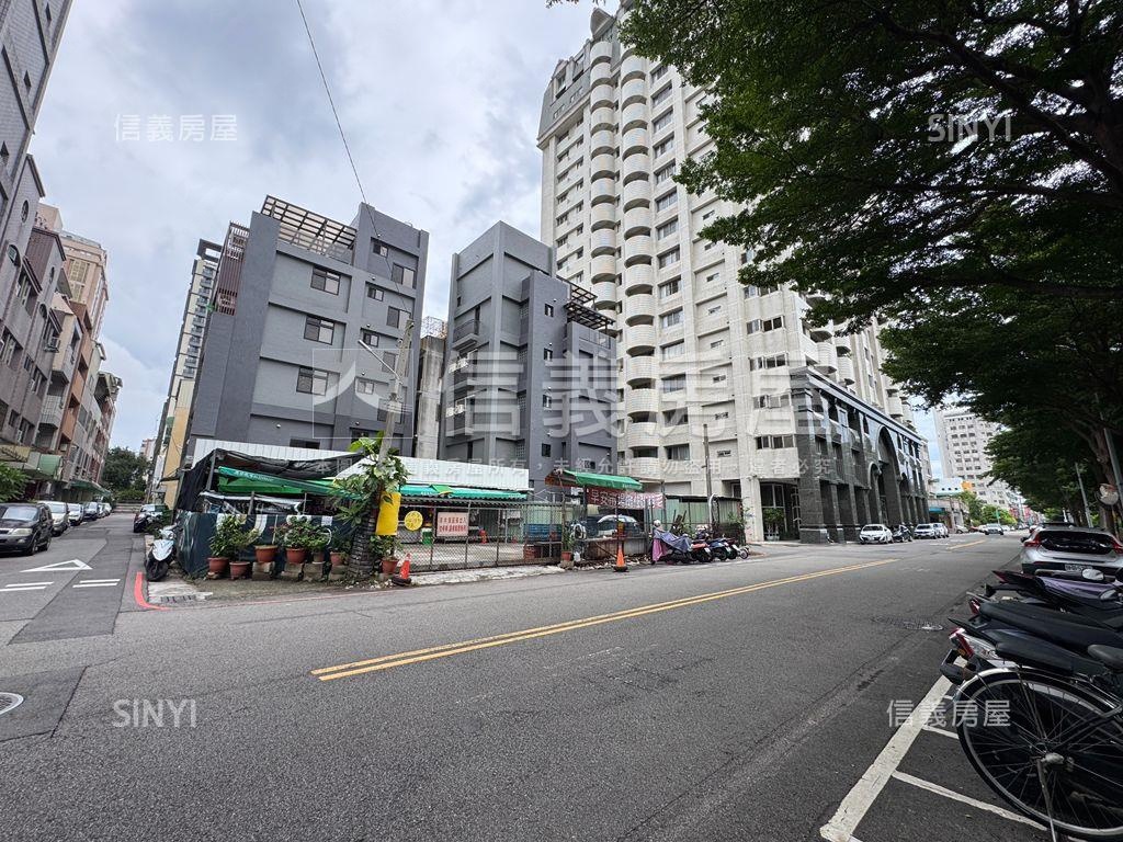 西區正南屯路稀有角地房屋室內格局與周邊環境