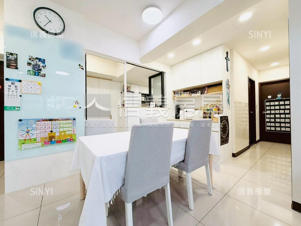 松禾苑精裝三房雙車大露臺房屋室內格局與周邊環境