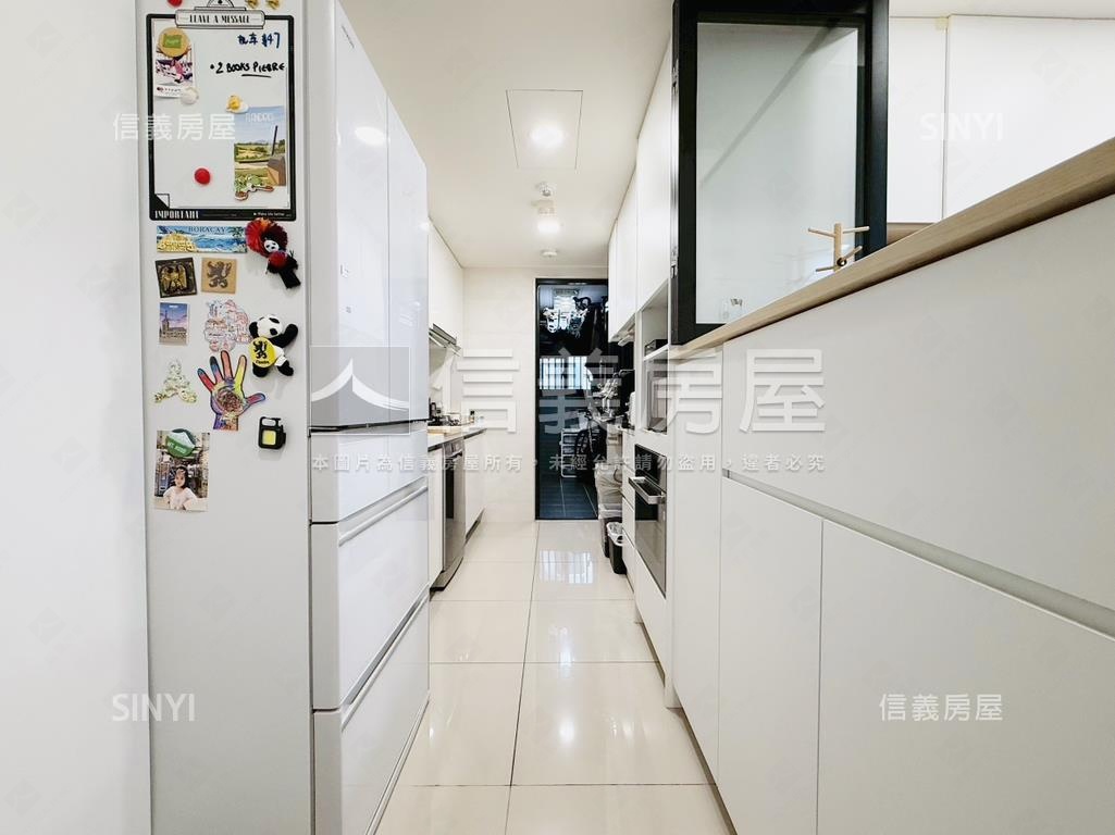 松禾苑精裝三房雙車大露臺房屋室內格局與周邊環境