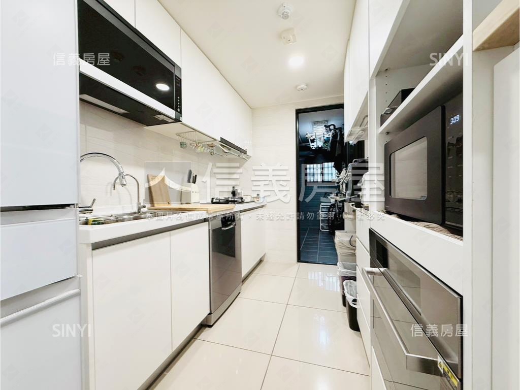 松禾苑精裝三房雙車大露臺房屋室內格局與周邊環境