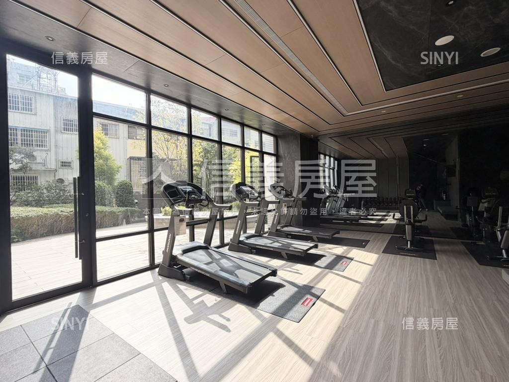 松禾苑精裝三房雙車大露臺房屋室內格局與周邊環境