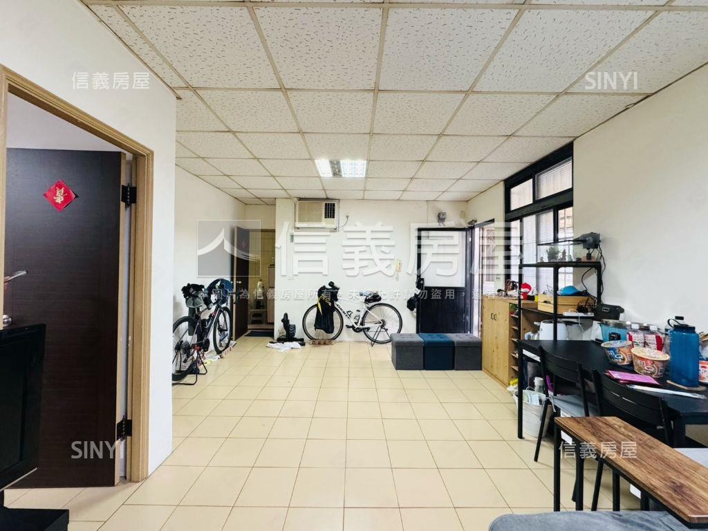 新海公寓美頂樓房屋室內格局與周邊環境