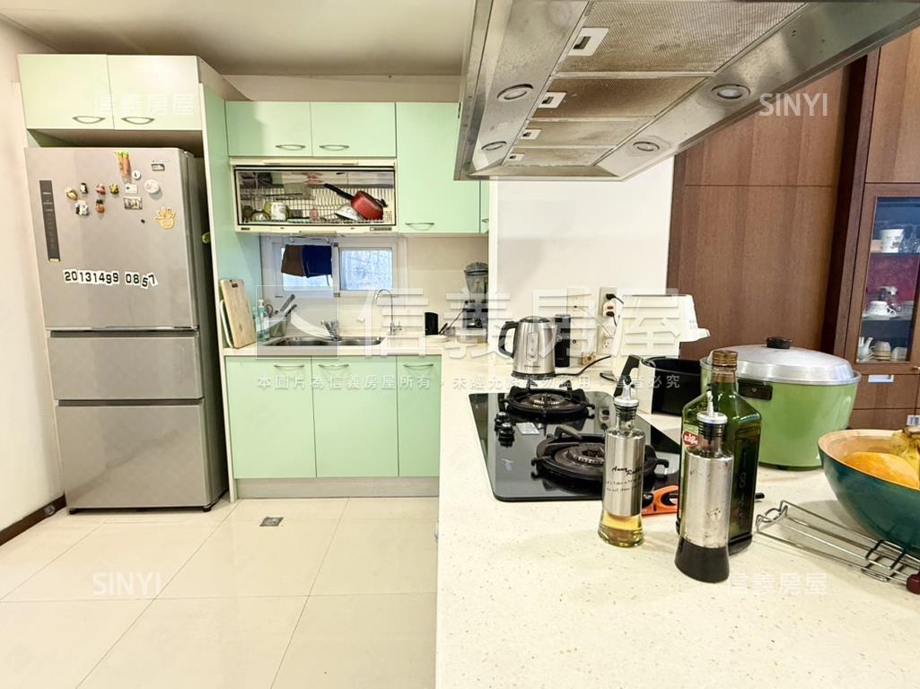 聯二村３１．９９坪大土持房屋室內格局與周邊環境