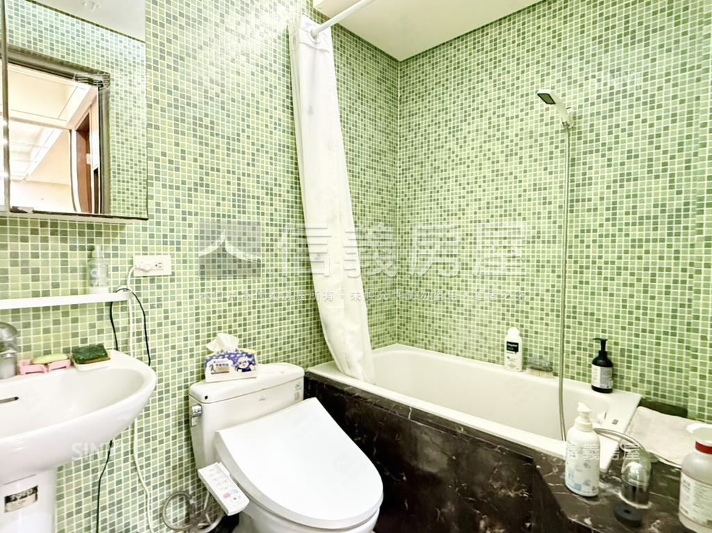 聯二村３１．９９坪大土持房屋室內格局與周邊環境