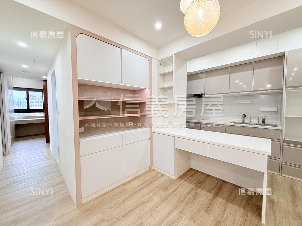 近中山醫三房雙平車裝潢戶房屋室內格局與周邊環境