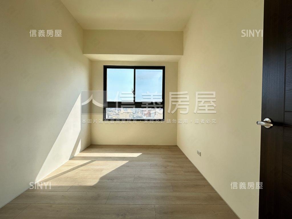 中正峯華三房平車房屋室內格局與周邊環境