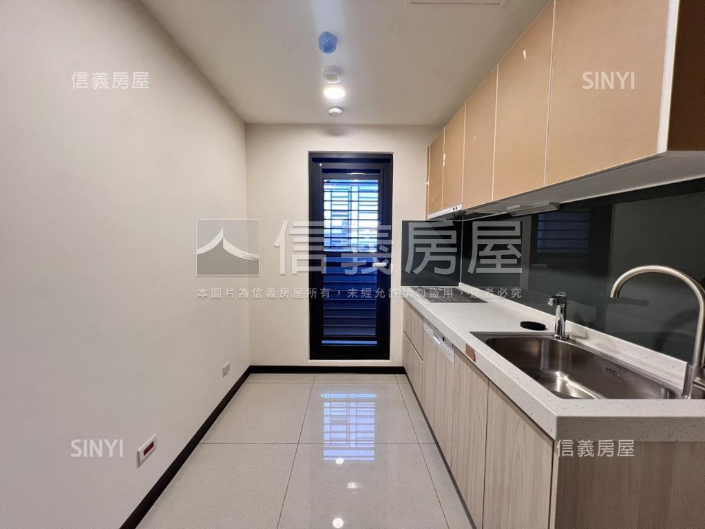 大清城双兩房兩位附車位房屋室內格局與周邊環境