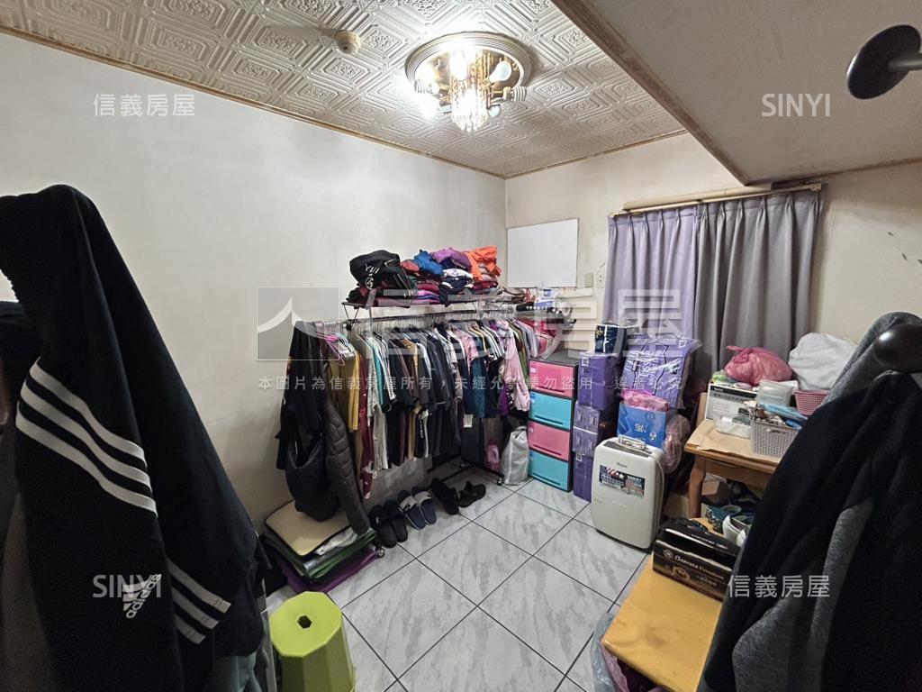 近中國醫五權路兩房大樓房屋室內格局與周邊環境