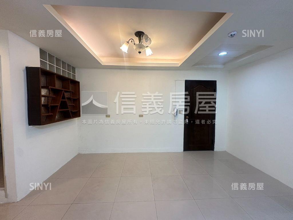 汐止站前邊間美寓房屋室內格局與周邊環境