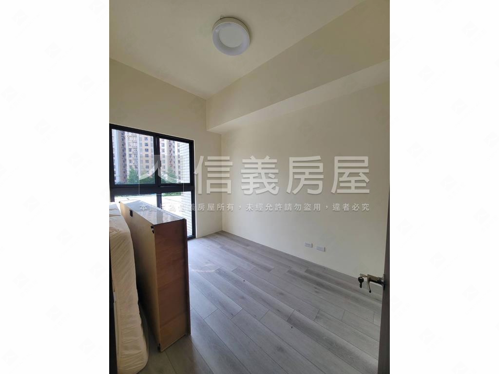 【春城家】邊間精裝首選房屋室內格局與周邊環境