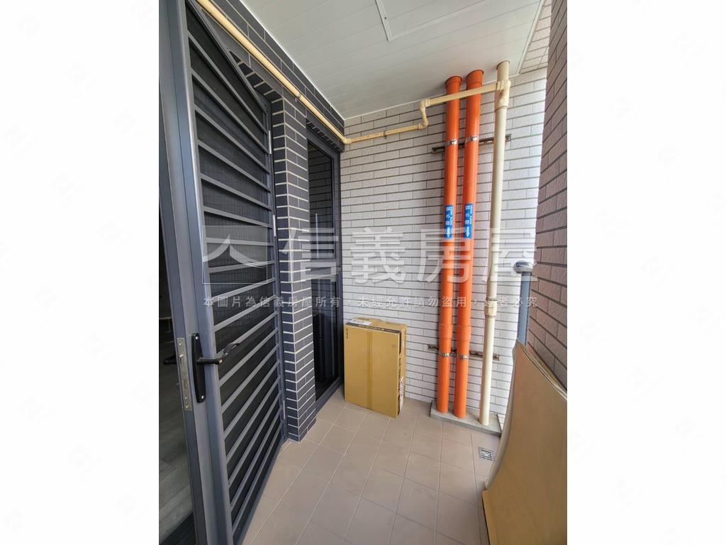 【春城家】邊間精裝首選房屋室內格局與周邊環境