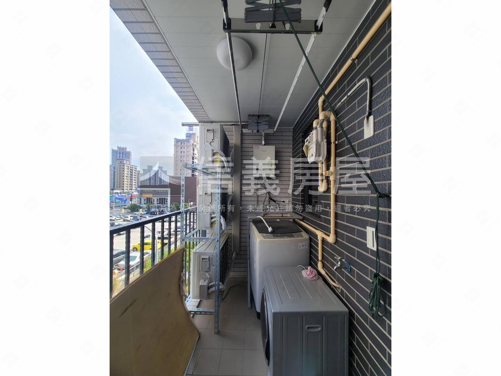 【春城家】邊間精裝首選房屋室內格局與周邊環境