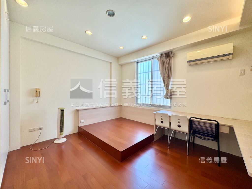 自強路採光明亮車墅房屋室內格局與周邊環境