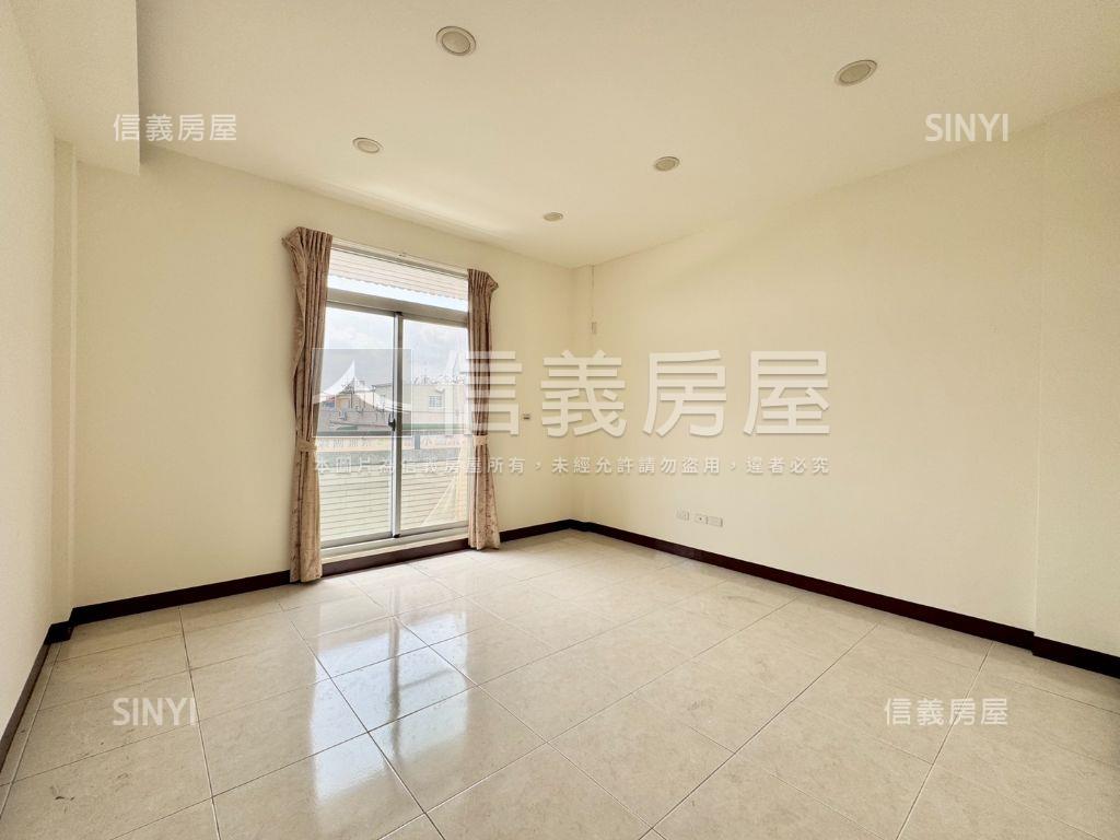 自強路採光明亮車墅房屋室內格局與周邊環境