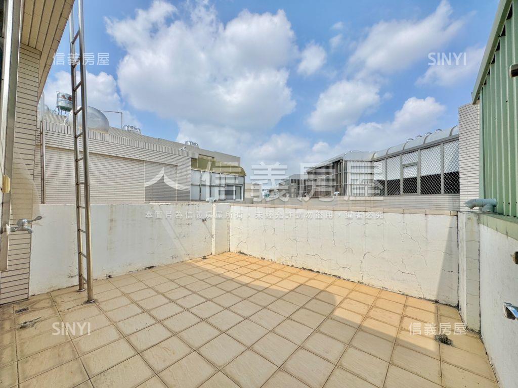 自強路採光明亮車墅房屋室內格局與周邊環境