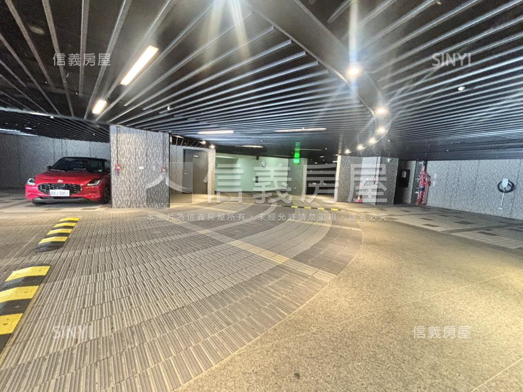 萬禧園稀有２房２衛帶車位房屋室內格局與周邊環境