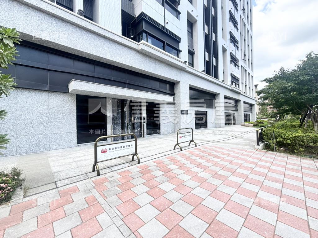 萬禧園稀有２房２衛帶車位房屋室內格局與周邊環境