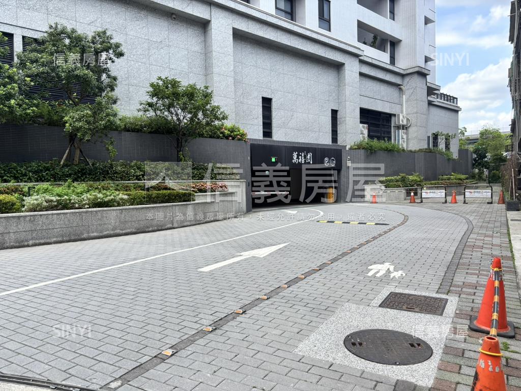 萬禧園稀有２房２衛帶車位房屋室內格局與周邊環境