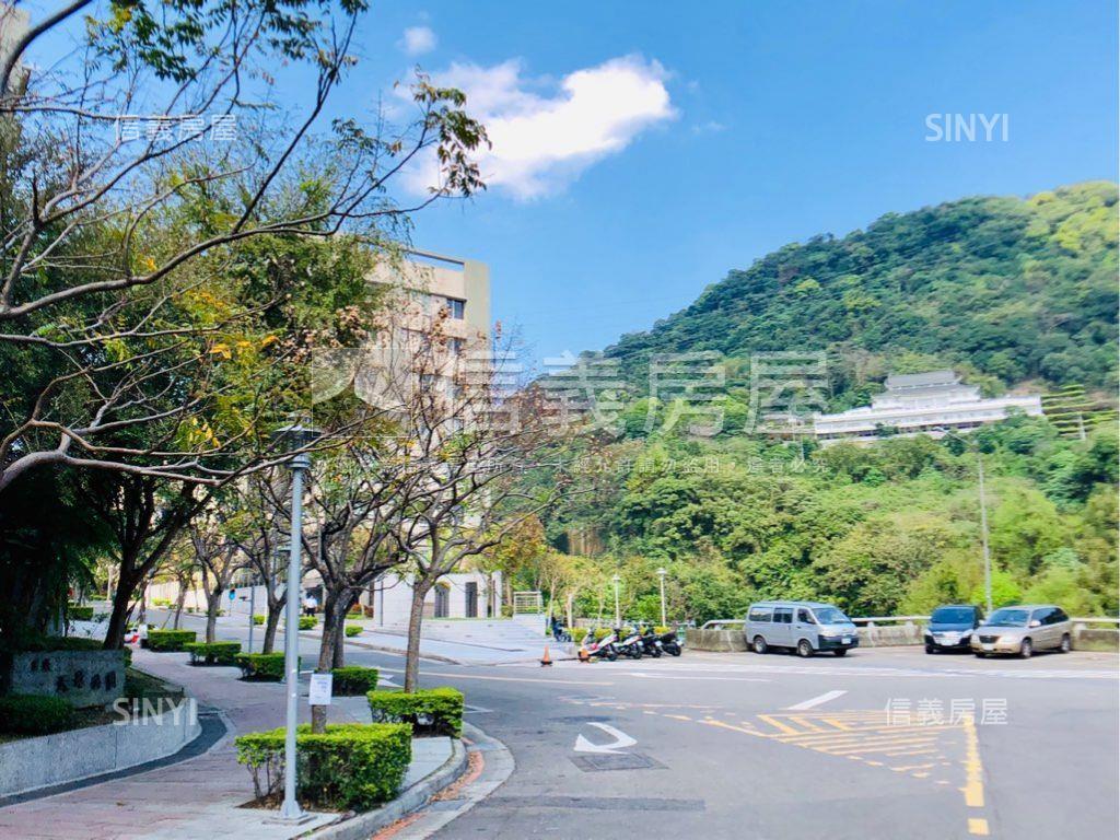 就看這間宏盛天母房屋室內格局與周邊環境