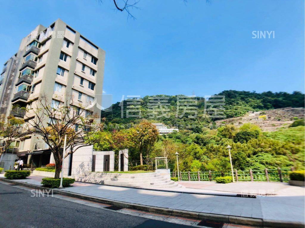 就看這間宏盛天母房屋室內格局與周邊環境