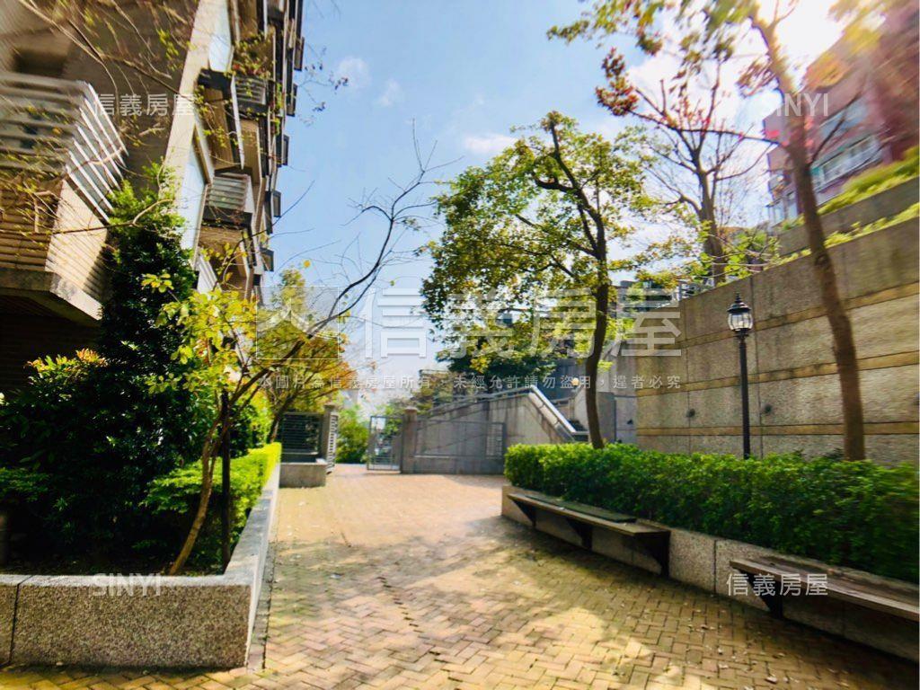 就看這間宏盛天母房屋室內格局與周邊環境