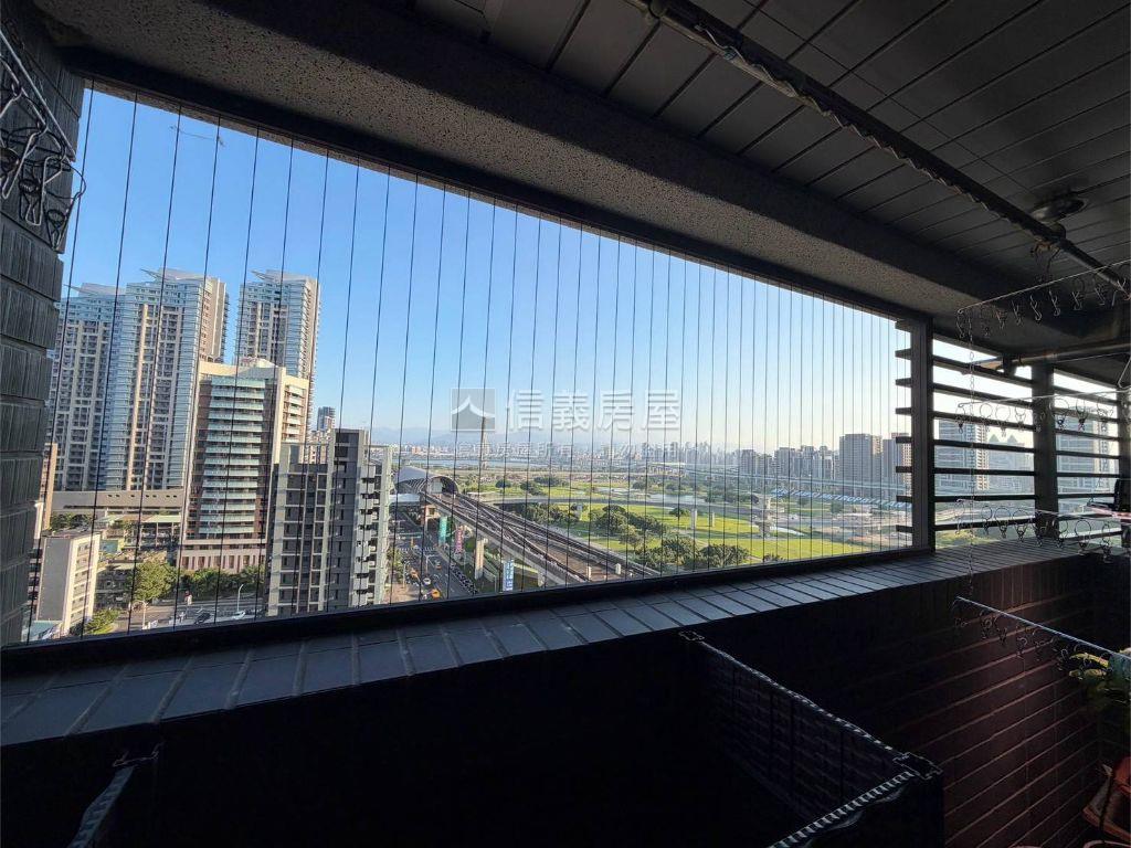 冠德天映景觀三房車位房屋室內格局與周邊環境