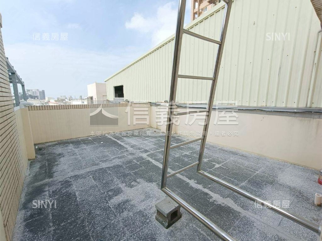楠梓科技城近麥當勞透店房屋室內格局與周邊環境