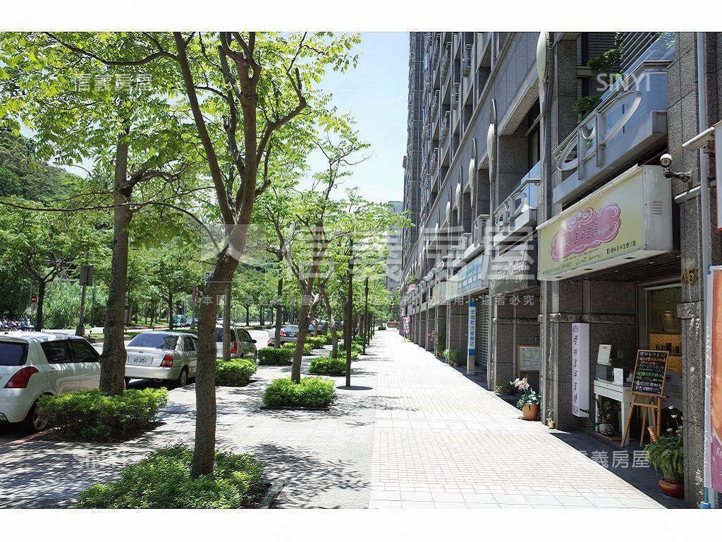 低總價豪宅１樓金店面房屋室內格局與周邊環境