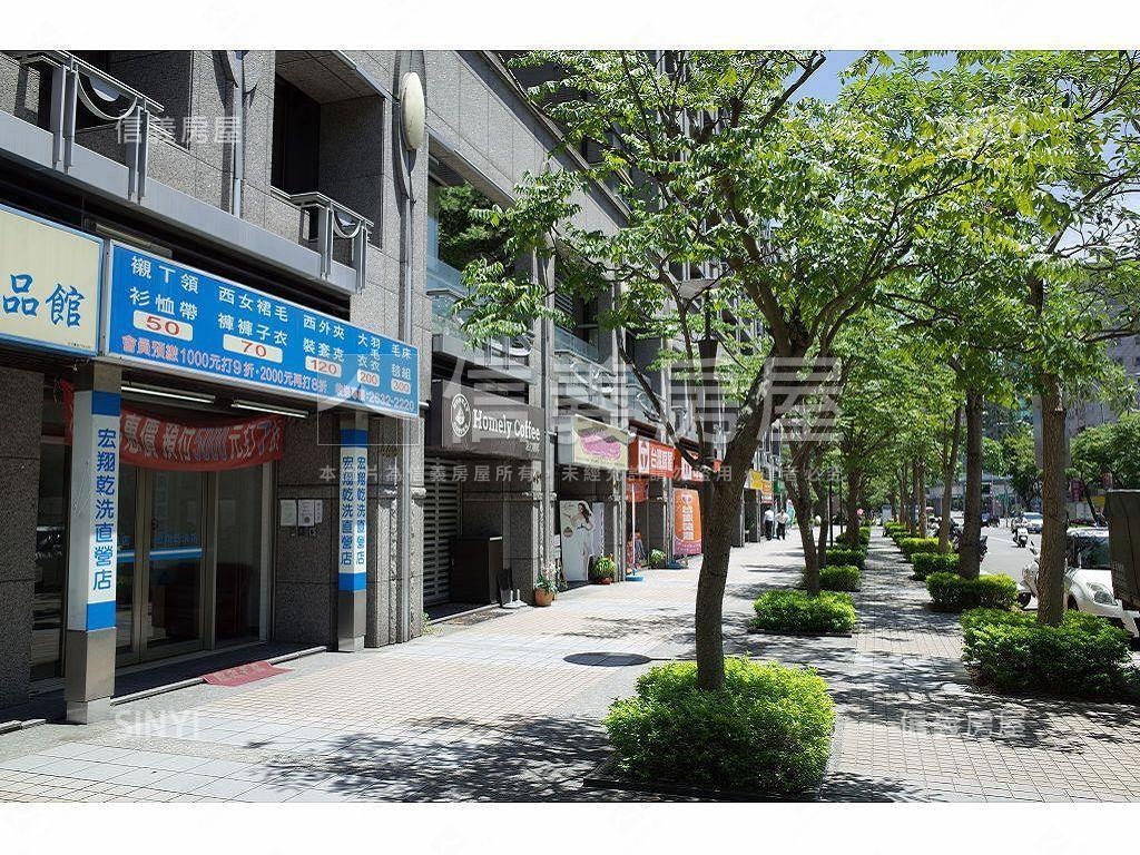 低總價豪宅１樓金店面房屋室內格局與周邊環境