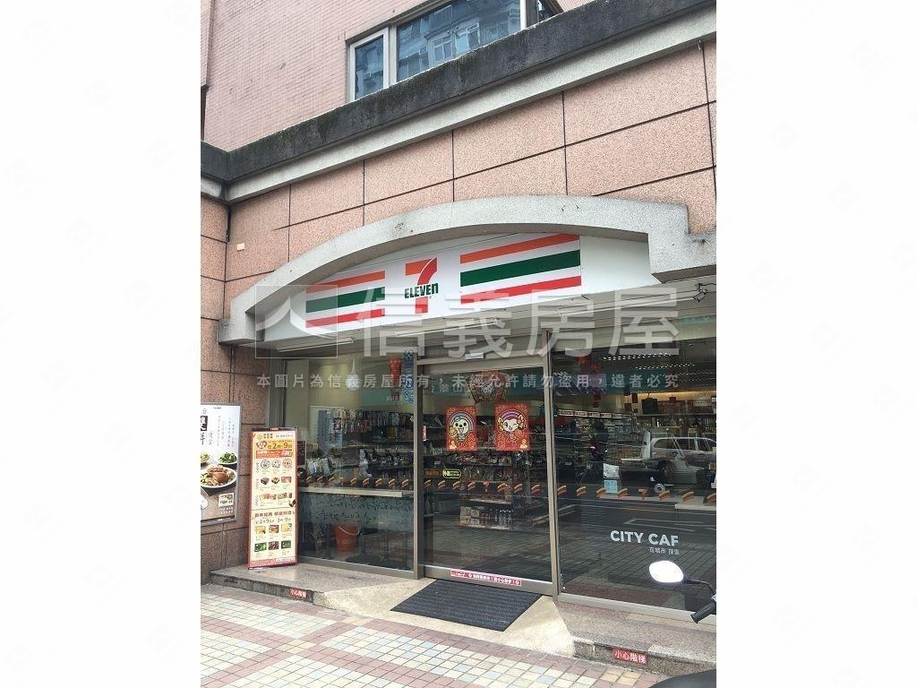 低總價豪宅１樓金店面房屋室內格局與周邊環境