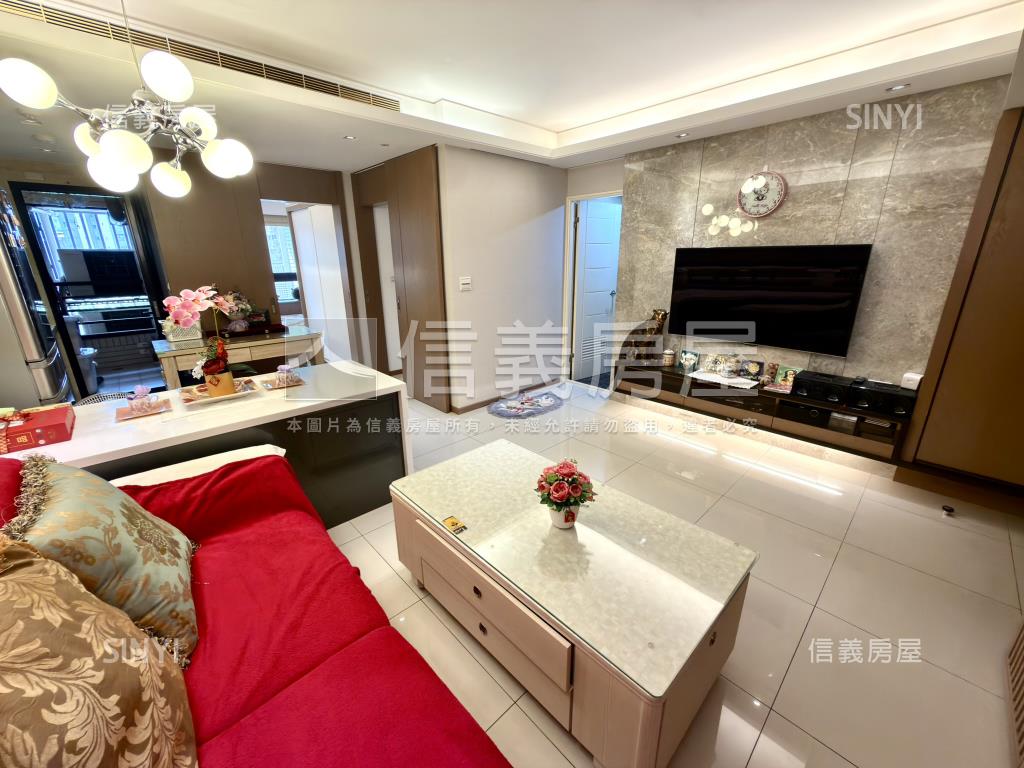 風華●優宅●２房坡平車位房屋室內格局與周邊環境