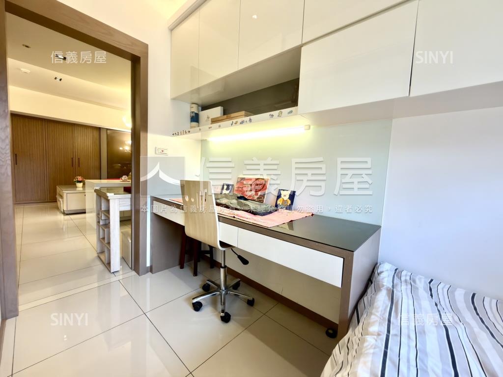 風華●優宅●２房坡平車位房屋室內格局與周邊環境