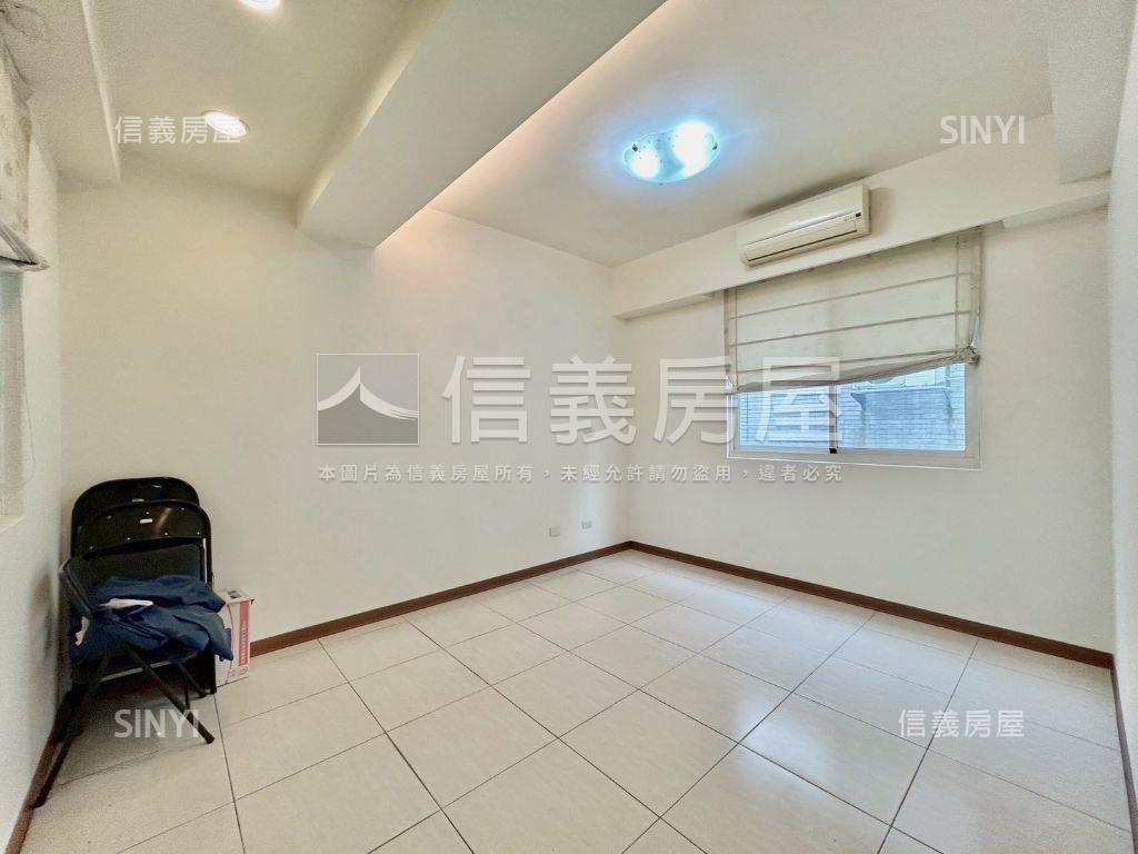 山湖戀視野戶房屋室內格局與周邊環境