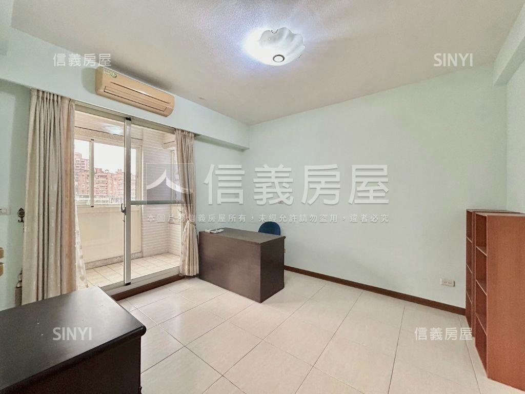 山湖戀視野戶房屋室內格局與周邊環境