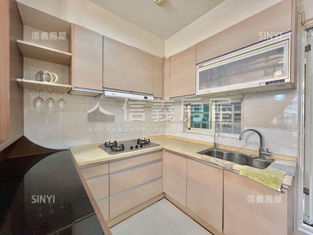 山湖戀視野戶房屋室內格局與周邊環境