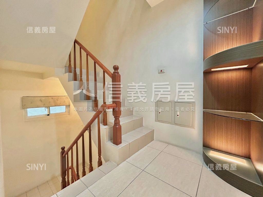 山湖戀視野戶房屋室內格局與周邊環境