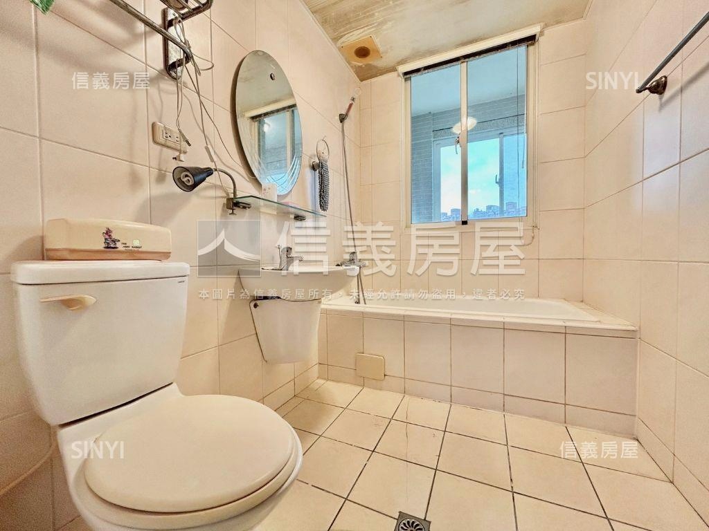 山湖戀視野戶房屋室內格局與周邊環境