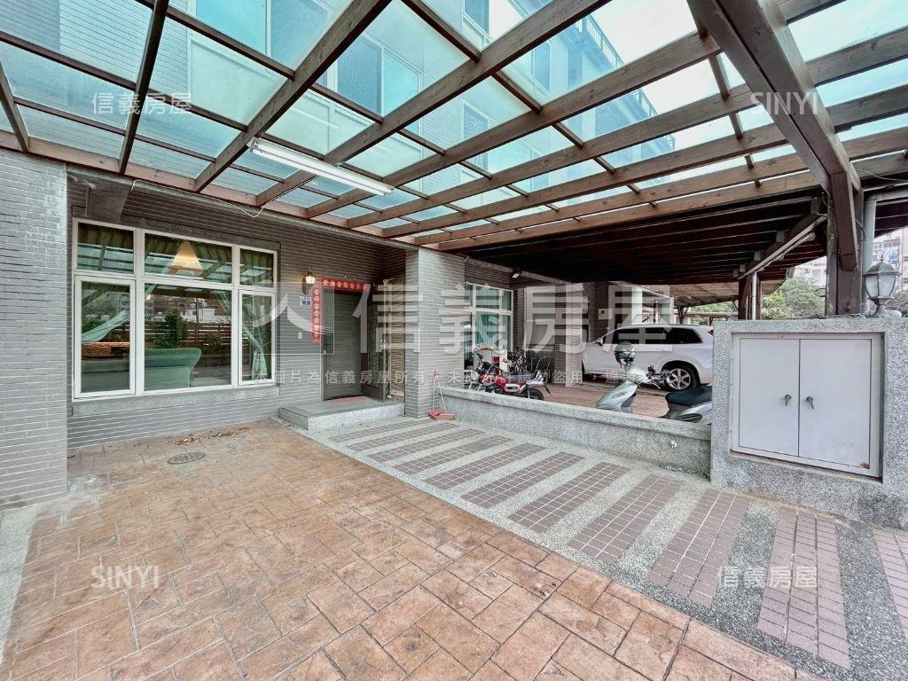 山湖戀視野戶房屋室內格局與周邊環境