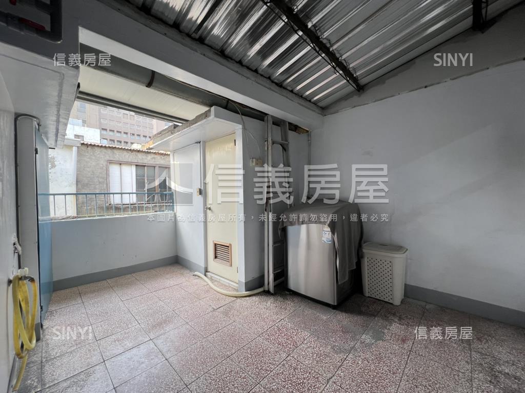 近文化中心靜巷透天屋況佳房屋室內格局與周邊環境