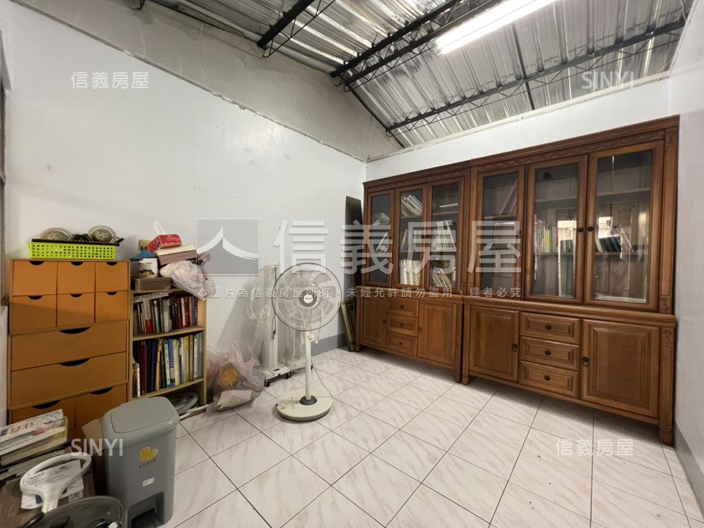 近文化中心靜巷透天屋況佳房屋室內格局與周邊環境