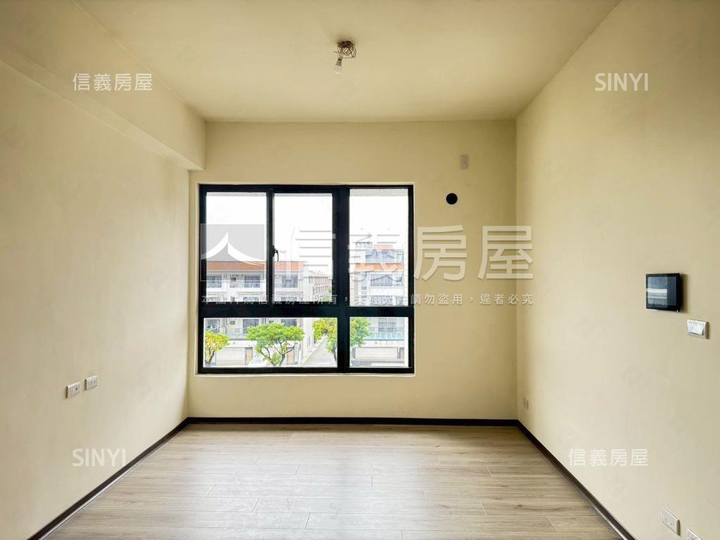 蓮潭四季次頂樓三房平車房屋室內格局與周邊環境