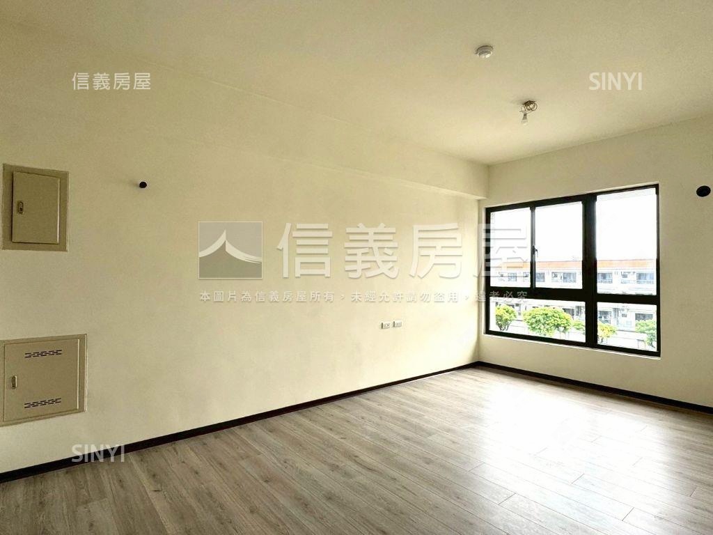 蓮潭四季次頂樓三房平車房屋室內格局與周邊環境